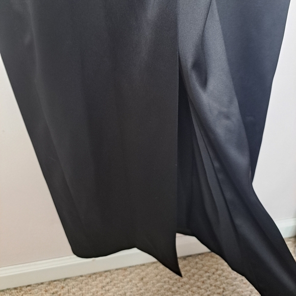 Eliza J one shoulder satin embellished waist gown black 6 - Picture 9 of 10